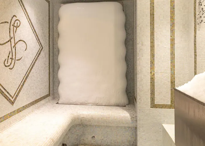 Le Lana 5* Куршевель