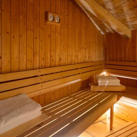 Le Lana Szálloda Courchevel
