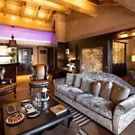 Le Lana Hotel 5*