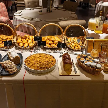 Le Lana Отель 5*