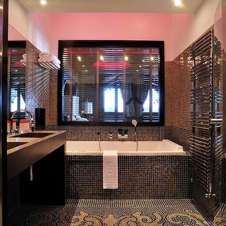 Le Lana Hotel